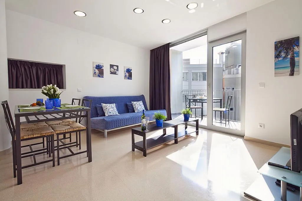 APARTMENT ONE BEDROOM WITH TERRACE Room, Charmsuites Paralel, Barcelona
