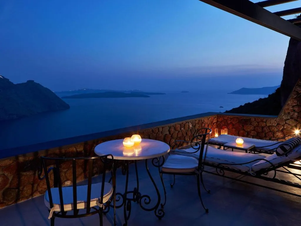 SUITE KING SIZE BED Room, San Antonio, Santorini