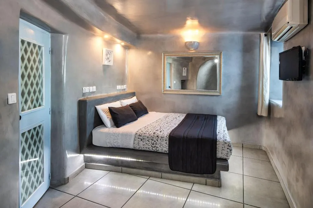 Room, Hotel Katerina's Castle, Santorini