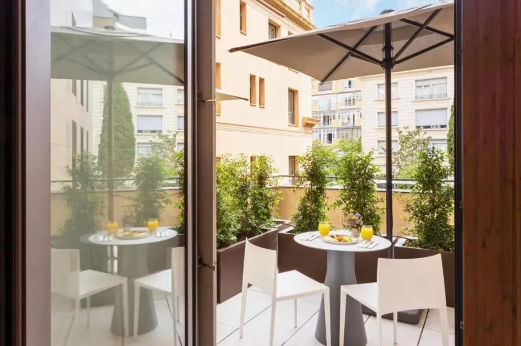 DOUBLE SINGLE USE DELUXE WITH TERRACE Room, Eurostars Barcelona Central, Barcelona