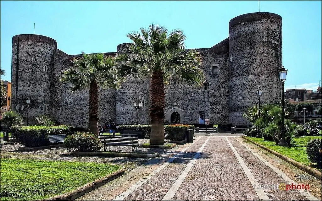 General view, Central Suites, Catania