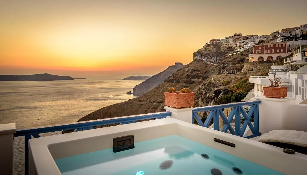 Room, Golden Grey Goose, Santorini