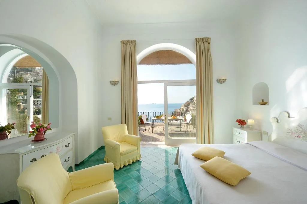 Room, Villa Rosa, Naples