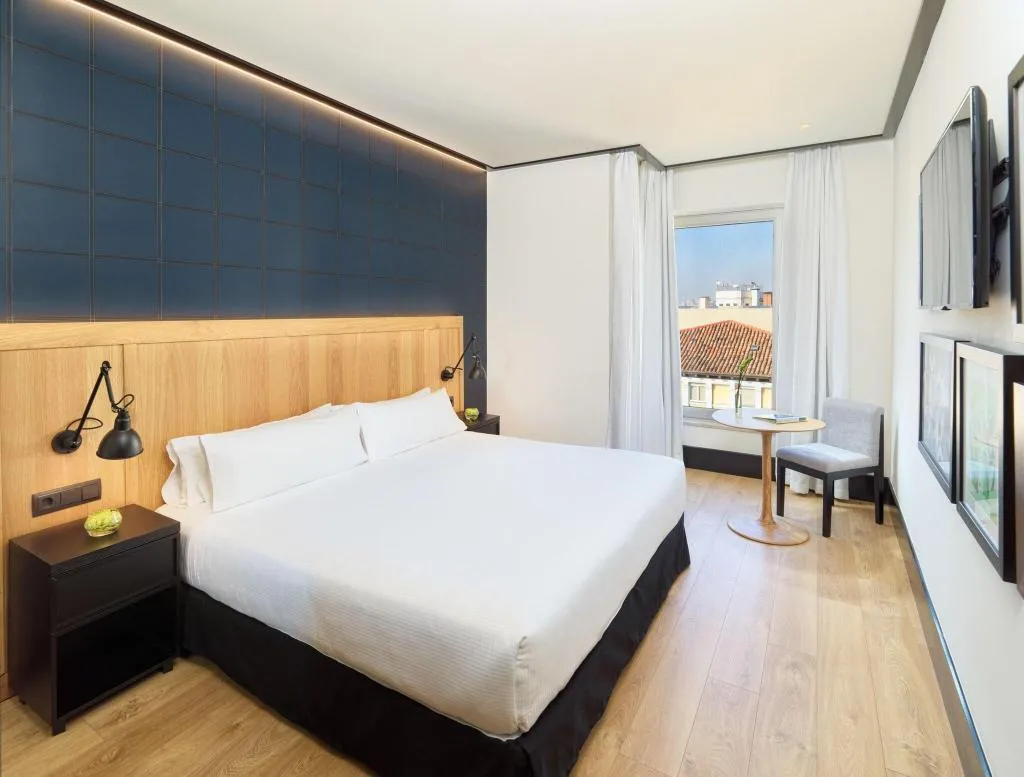 DOUBLE CITY VIEW KING BED Room, H10 Puerta de Alcala 4* Sup., Madrid