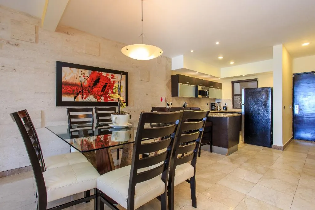 APARTMENT THREE BEDROOMS Room, El Faro Residences, Playa Del Carmen