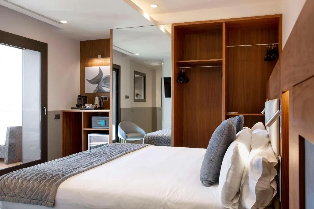 Room, Best Western Premier Hotel Dante, Barcelona