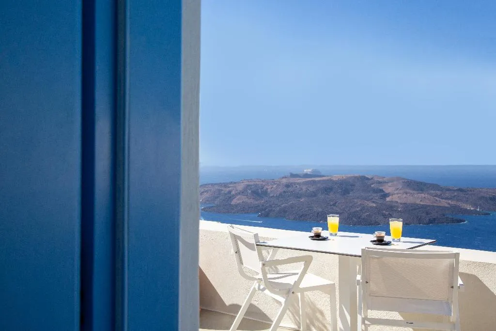 SUITE STANDARD Room, Pantelia Suites, Santorini
