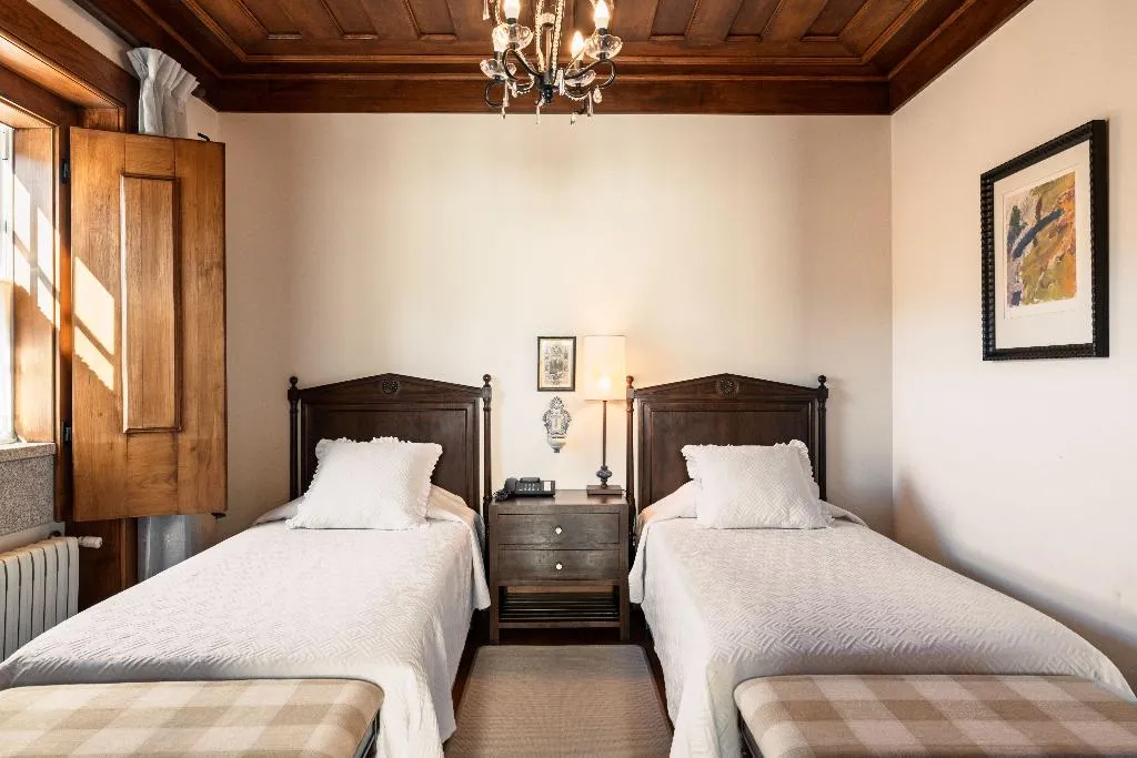 APARTMENT FOUR BEDROOMS Room, Casas Da Memória, Porto