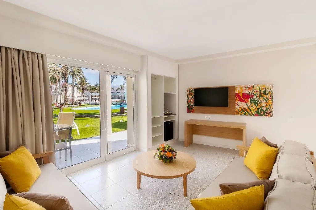 FAMILY ROOM STANDARD Room, Hotel LIVVO Koala Garden, Gran Canaria