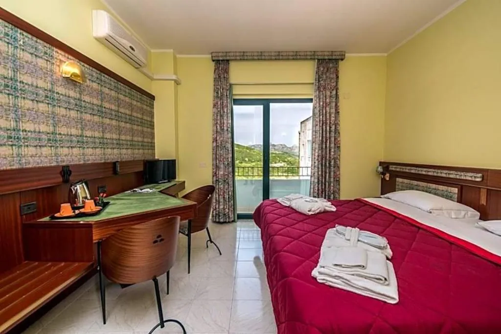 General view, New Petit Hotel, Alghero