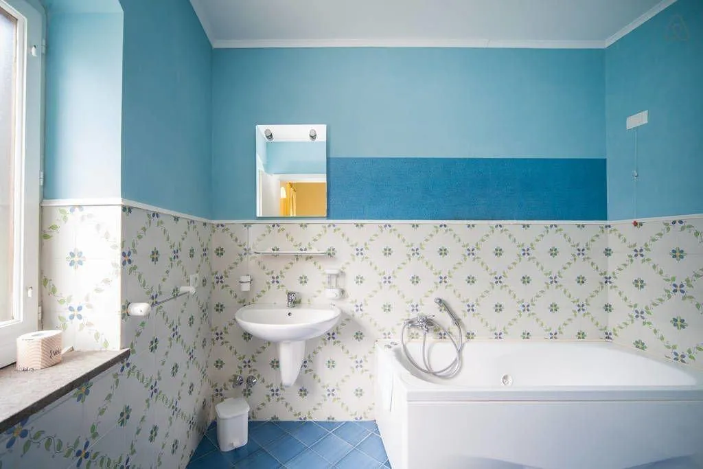 Room, Villa De Angelis, Naples