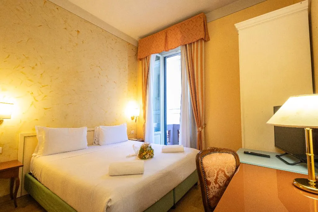 Double or Twin SUPERIOR WITH BALCONY Room, LVG Hotel Collection - Hotel Pallanza, Milan