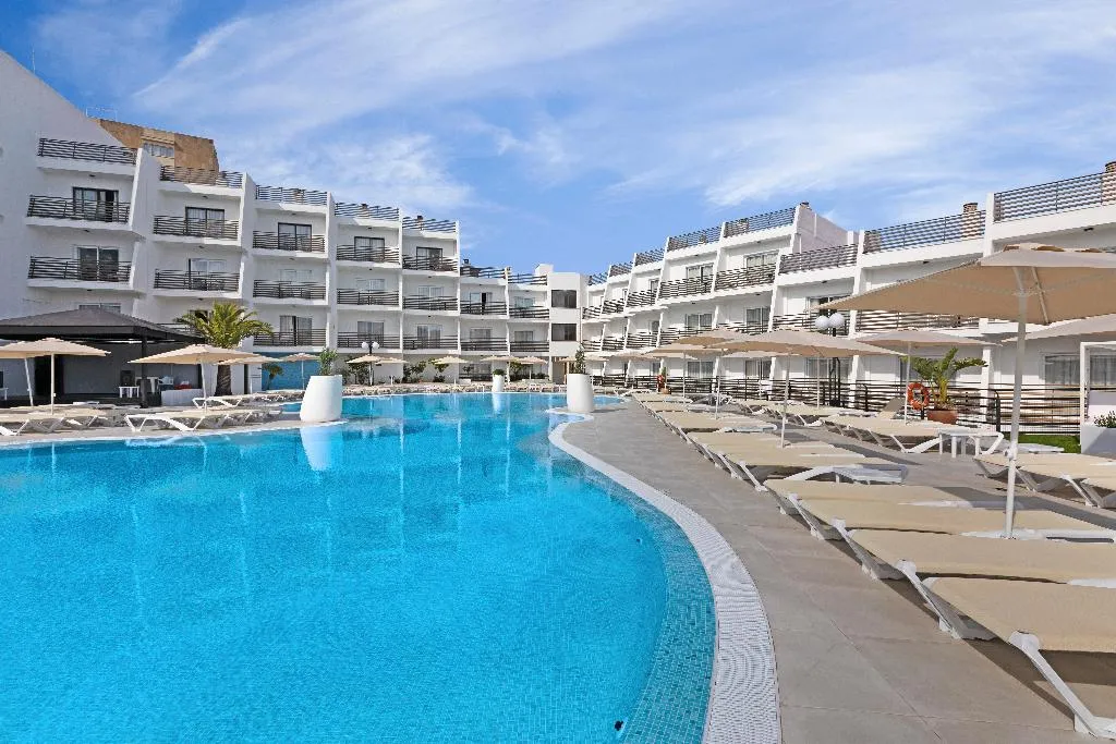 Pool, Palmanova Suites by TRH, Majorca