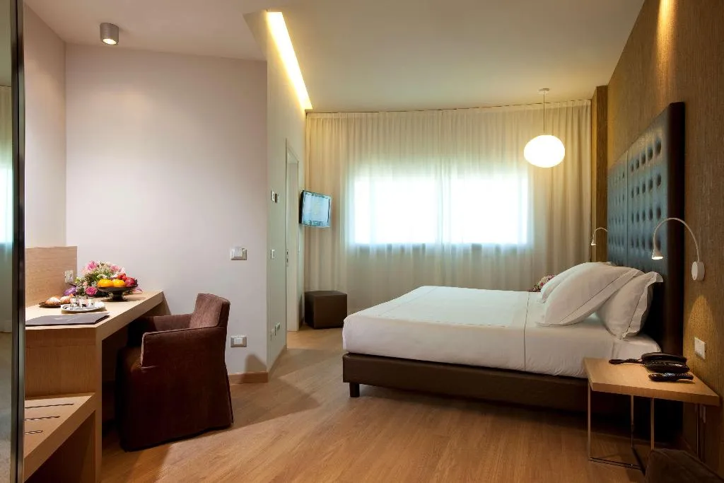 Room, Devero Hotel & Spa, BW Signature Collection, Milan