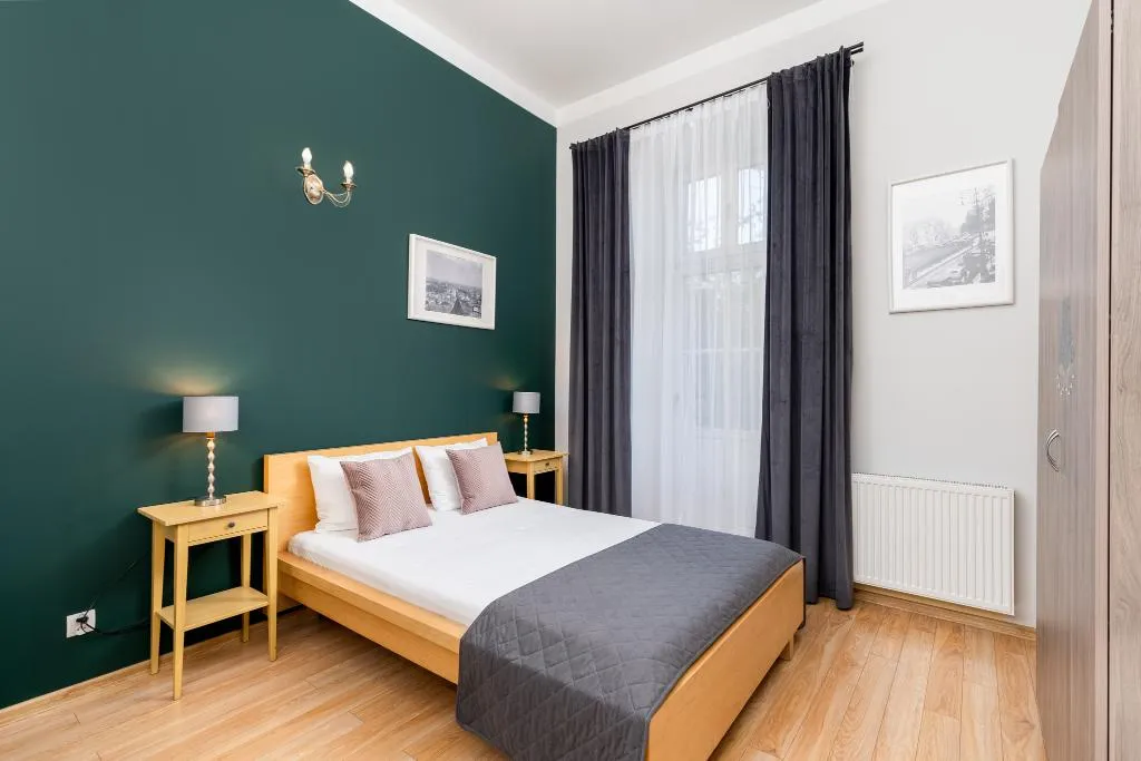 APARTMENT DELUXE WITH BALCONY Room, Erasmus Student Apartments - Krakow Old Town, Krakow