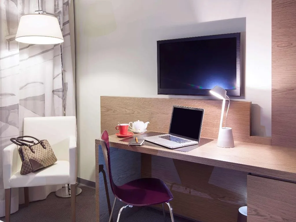 DOUBLE SUPERIOR TWO DOUBLE BEDS Room, ibis Styles Roma Eur, Rome