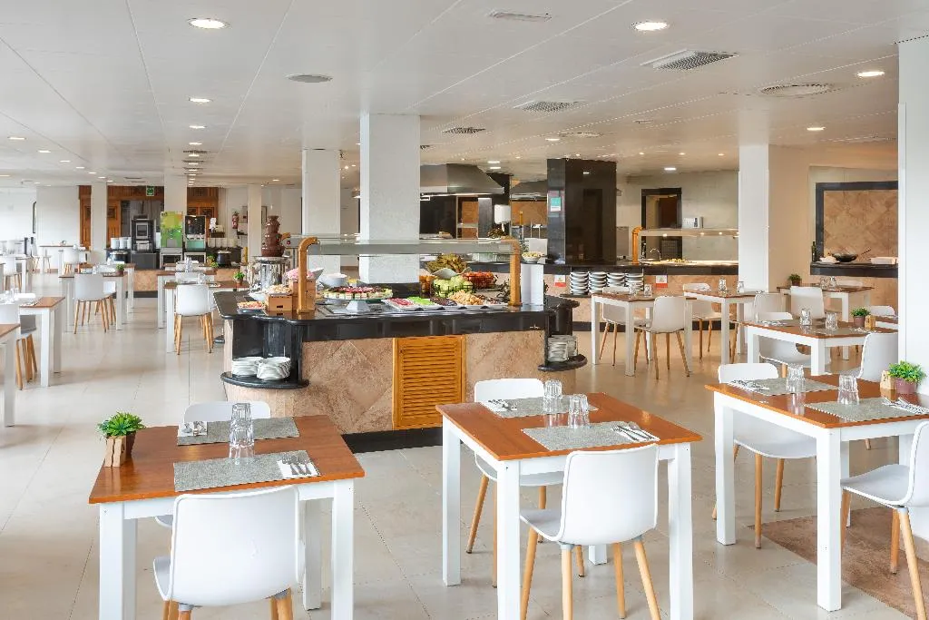 Restaurant, Radisson Resort & Residences Tenerife, Tenerife