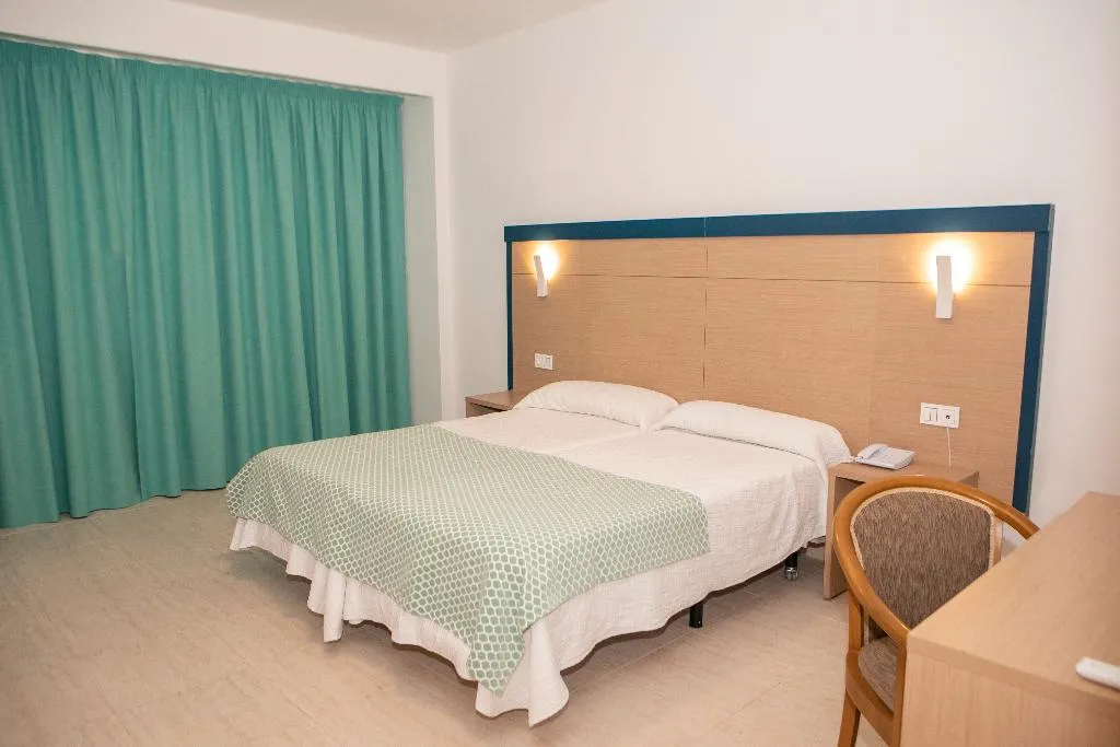 APARTMENT ONE BEDROOM Room, PYR Fuengirola, Costa Del Sol