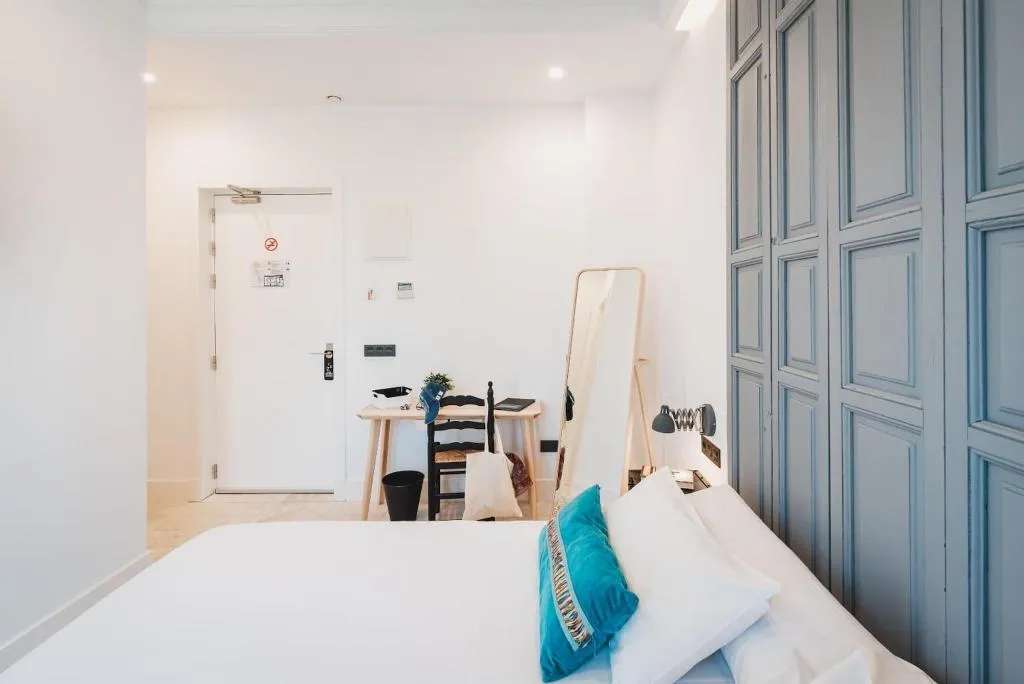 Room, La Parada del Marqués, Seville