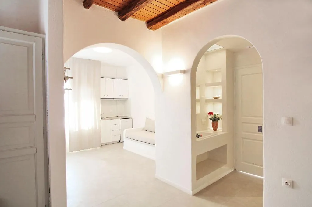 Room, Kritikakis Village Apartments, Santorini