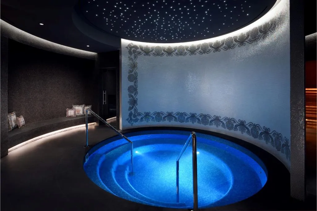 Sports and Entertainment, Palazzo Versace Dubai, Dubai