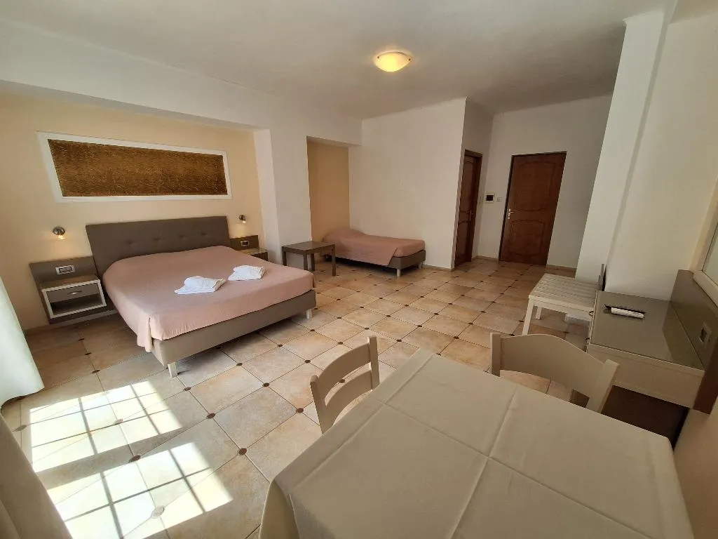 STUDIO TWO BEDS Room, Perla Beach, Crete
