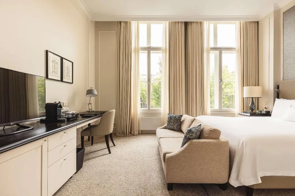 Room, Waldorf Astoria Amsterdam, Amsterdam