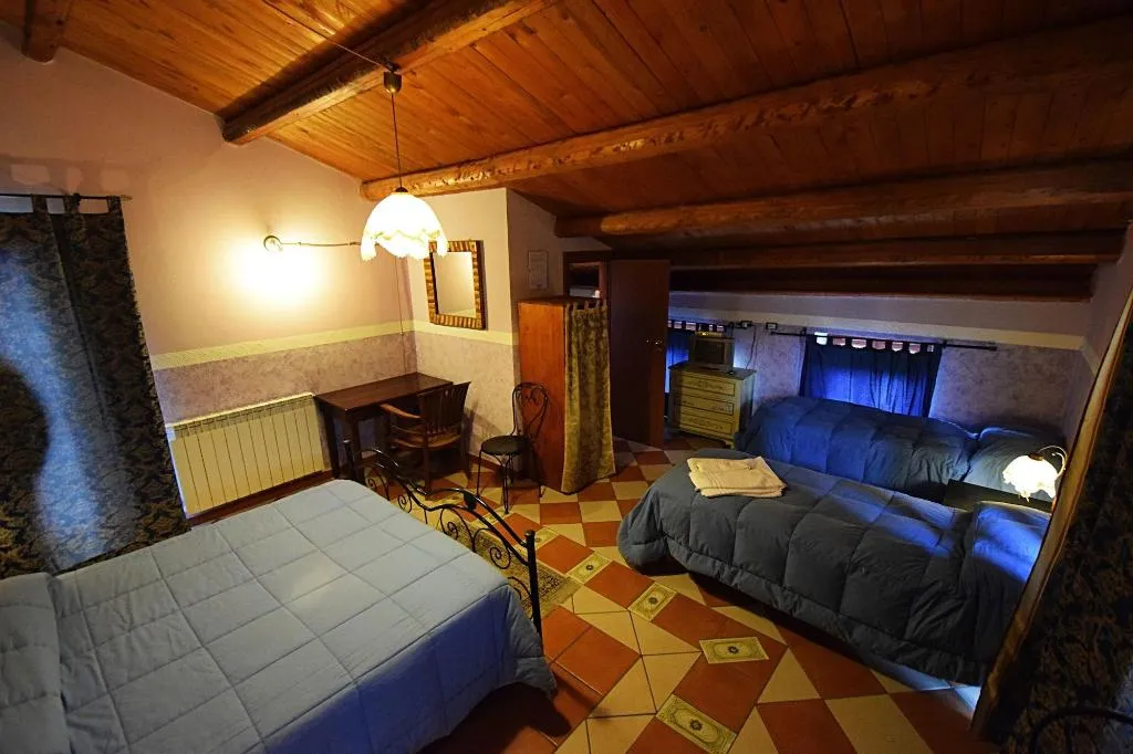Room, Giucalem La Casa Negli Orti, Catania