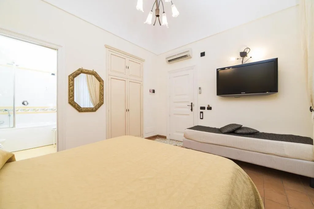 Room, Hotel Villa Annalara, Naples