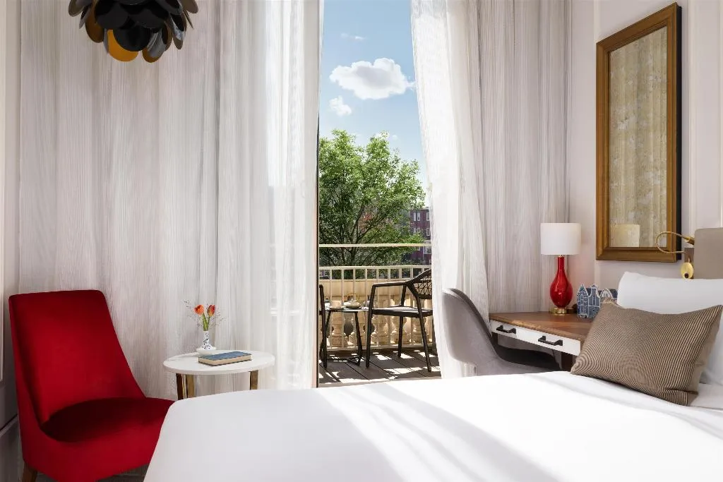 DOUBLE SUPERIOR WITH VIEWS Room, Tivoli Doelen Amsterdam, Amsterdam