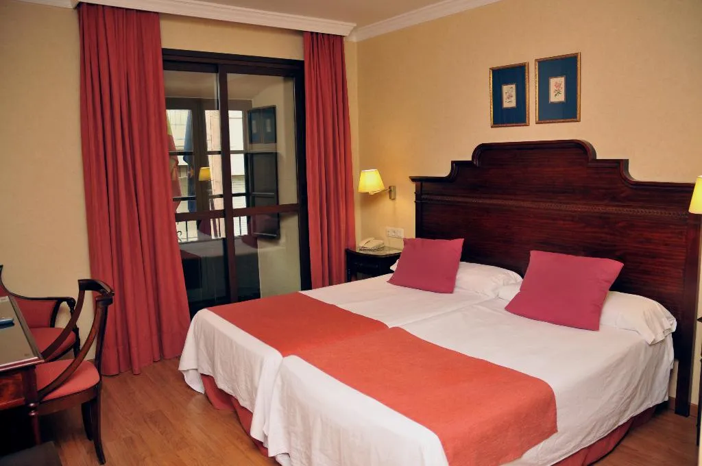 Double or Twin STANDARD Room, Santo Domingo, Andalucia