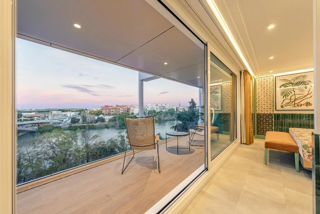 JUNIOR SUITE SUPERIOR WITH TERRACE Room, Ribera de Triana Hotel, Seville