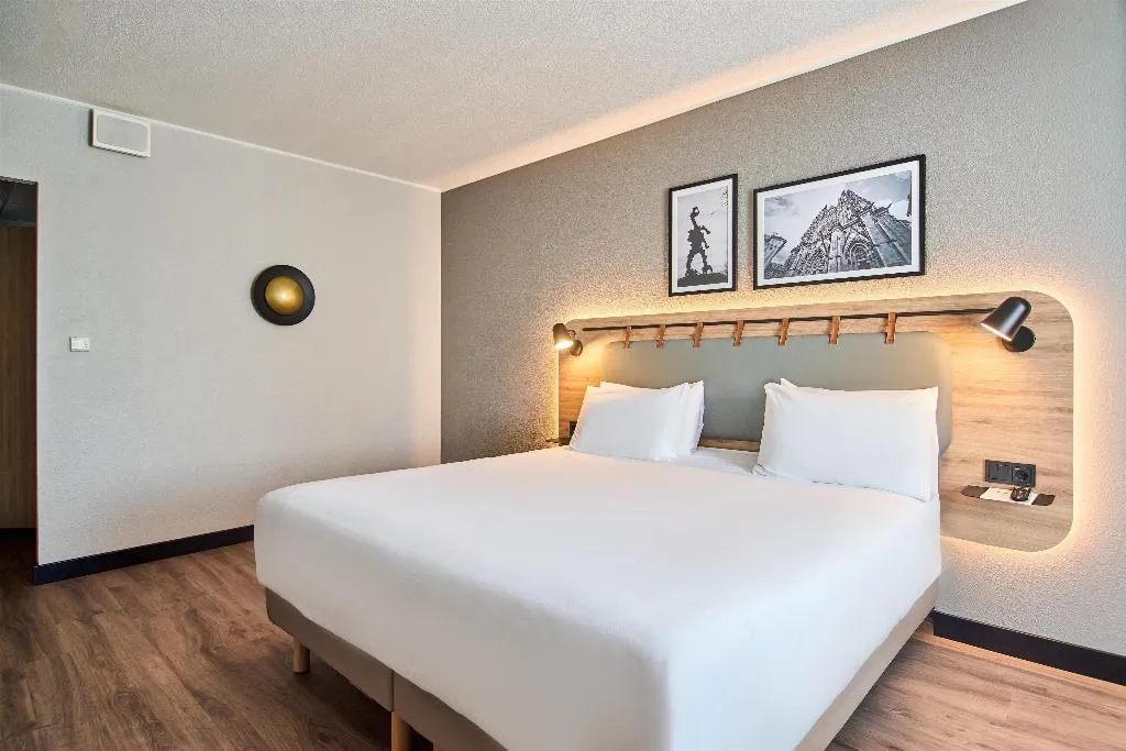 DOUBLE SUPERIOR KING BED Room, Campanile Prime Krakow Old Town, Krakow