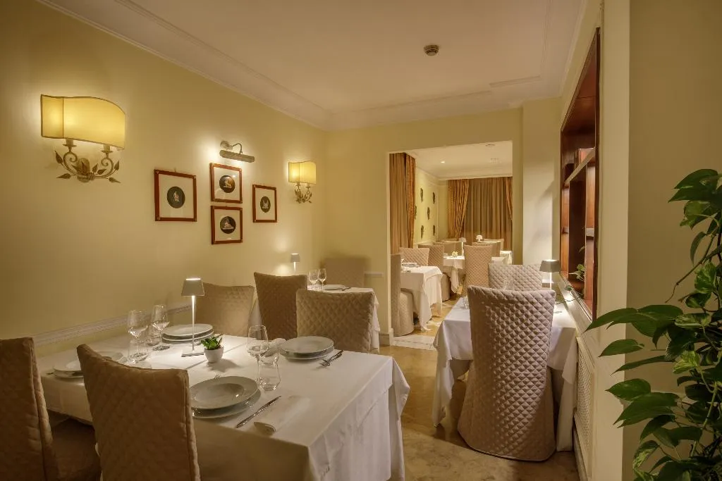 Restaurant, Donna Laura Palace, Rome
