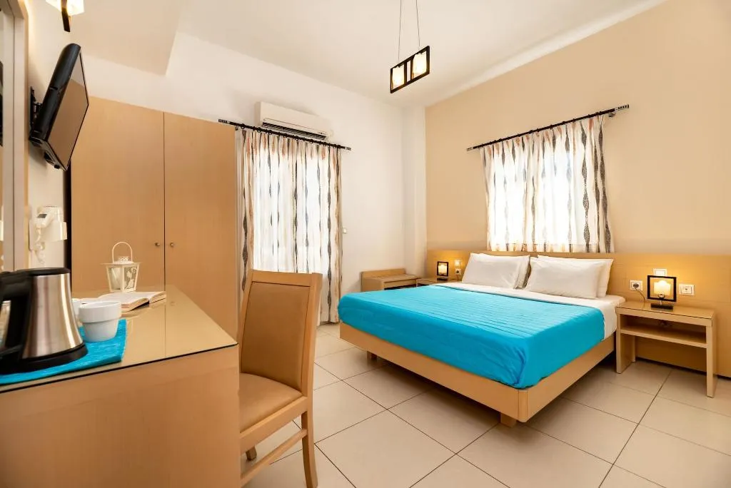 Room, Stelios Place, Santorini