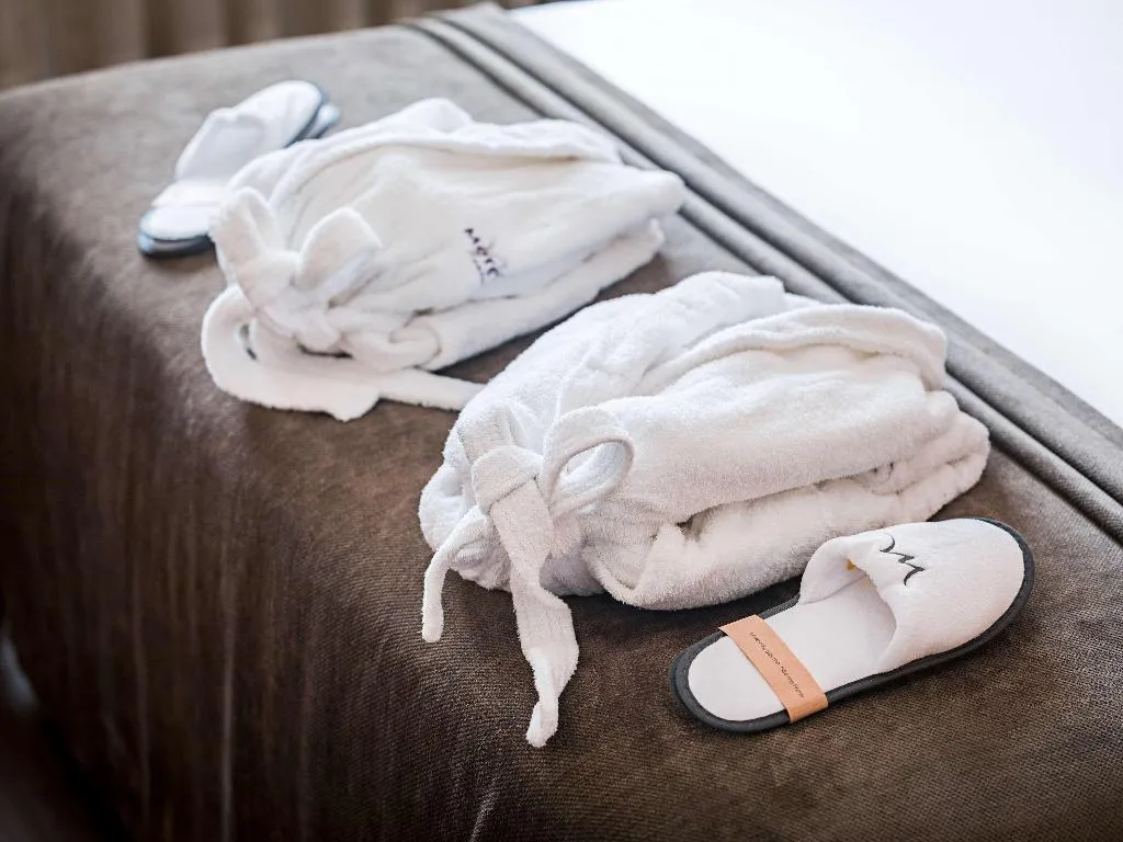 DOUBLE PREMIUM Room, Mercure Lisboa Almada Hotel, Lisbon