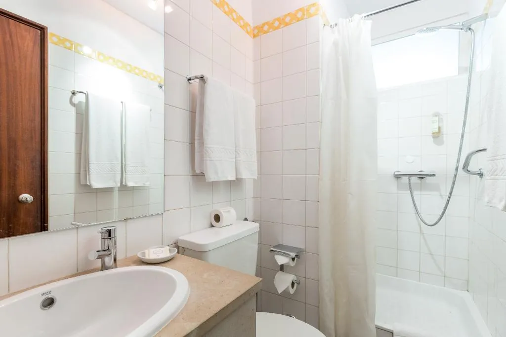 APARTMENT THREE BEDROOMS Room, Pinhal Da Marina, Algarve