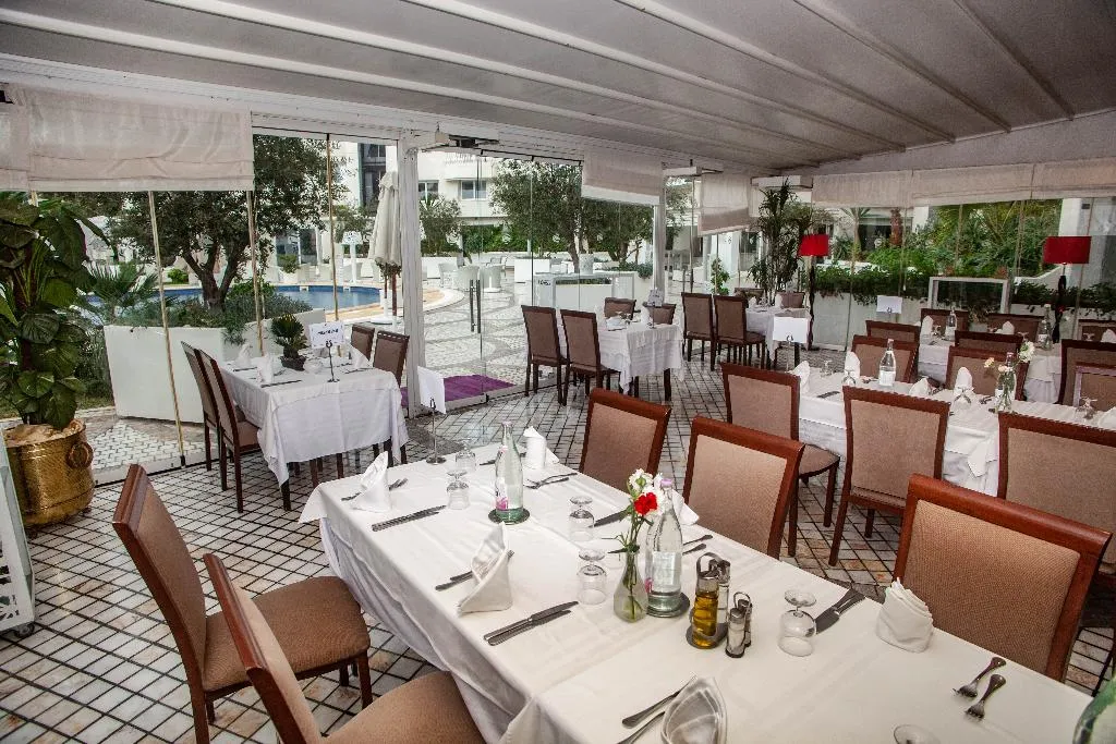 Restaurant, Tunis Grand Hotel, Tunisia