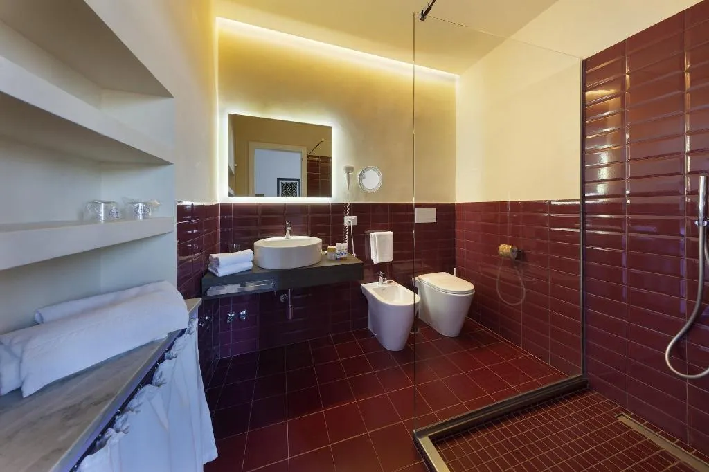 Room, Marina Piccola 73, Naples