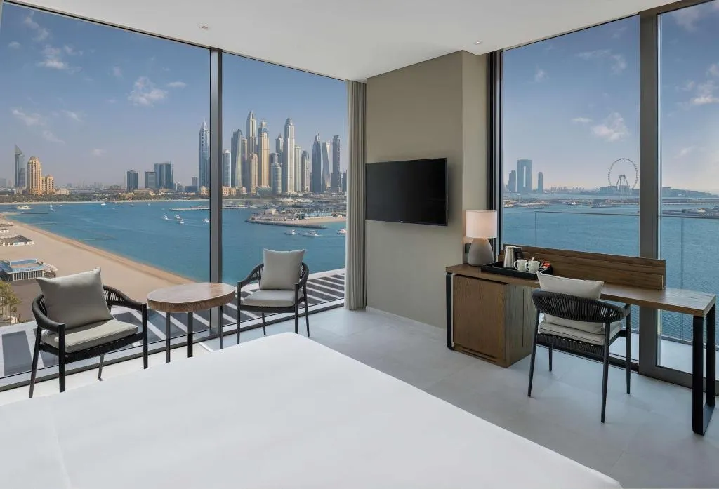 DOUBLE SEA VIEW Room, Radisson Beach Resort Palm Jumeirah, Dubai