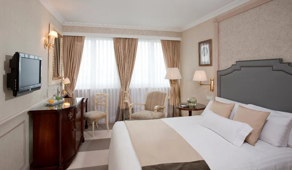 Room, The Level At Hotel Melia Castilla, Madrid