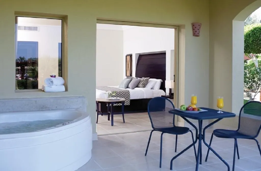 DOUBLE WITH JACUZZI Room, Coral Sea Holiday Resort & Aqua Park, Red Sea Riviera
