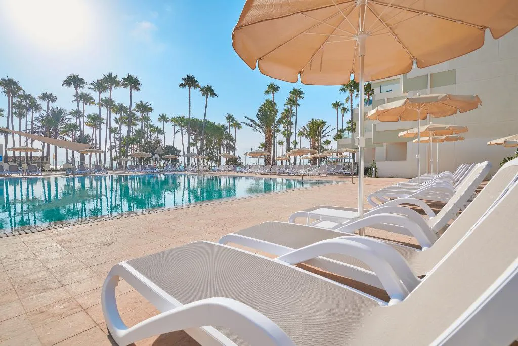 Pool, Hipotels Mediterraneo Club, Majorca