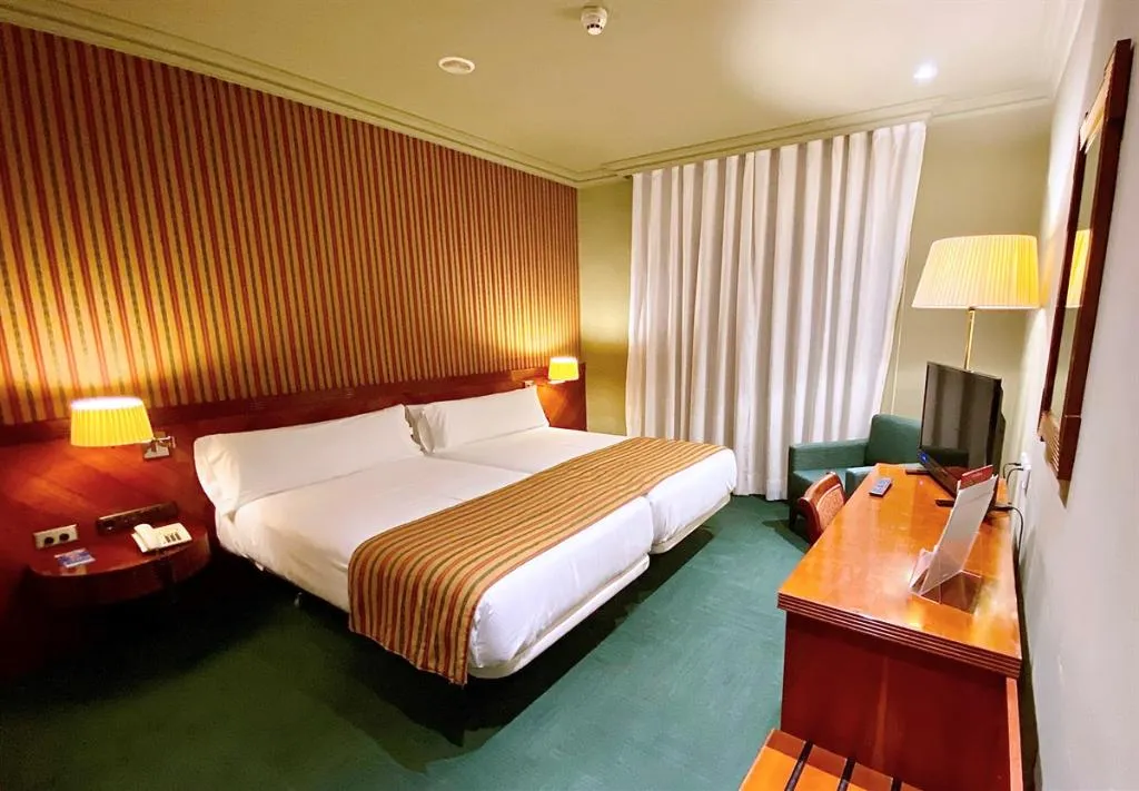 DOUBLE SINGLE USE SUPERIOR Room, Hotel Torremangana, Madrid