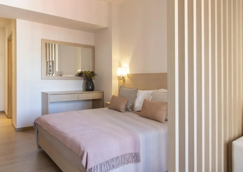 JUNIOR SUITE CITY VIEW Room, Gallery Suites &  Residences Piraeus, Athens