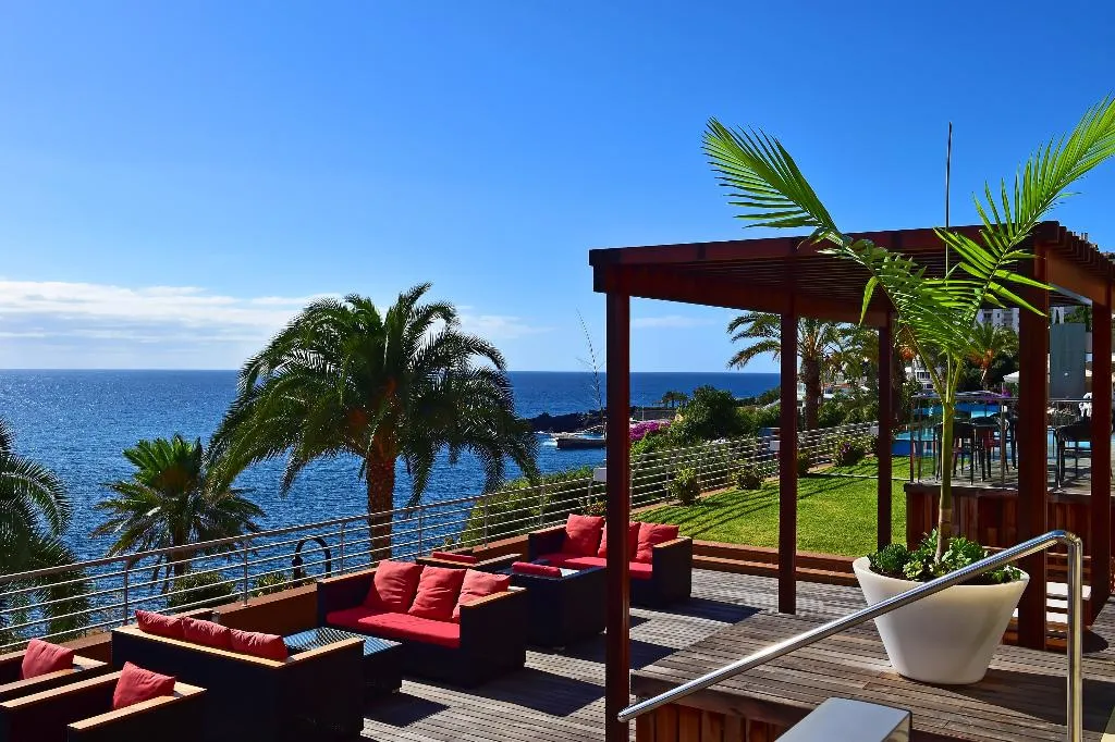 Terrace, Pestana Promenade Premium Ocean Resort, Madeira