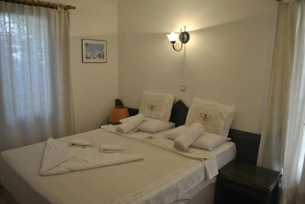 Room, Dionysia, Antalya