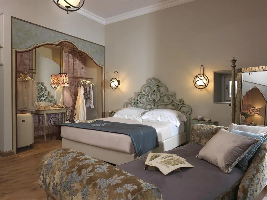 SUITE QUEEN SIZE BED Room, Hotel Ville sull’Arno - Preferred Hotels & Resorts, Florence