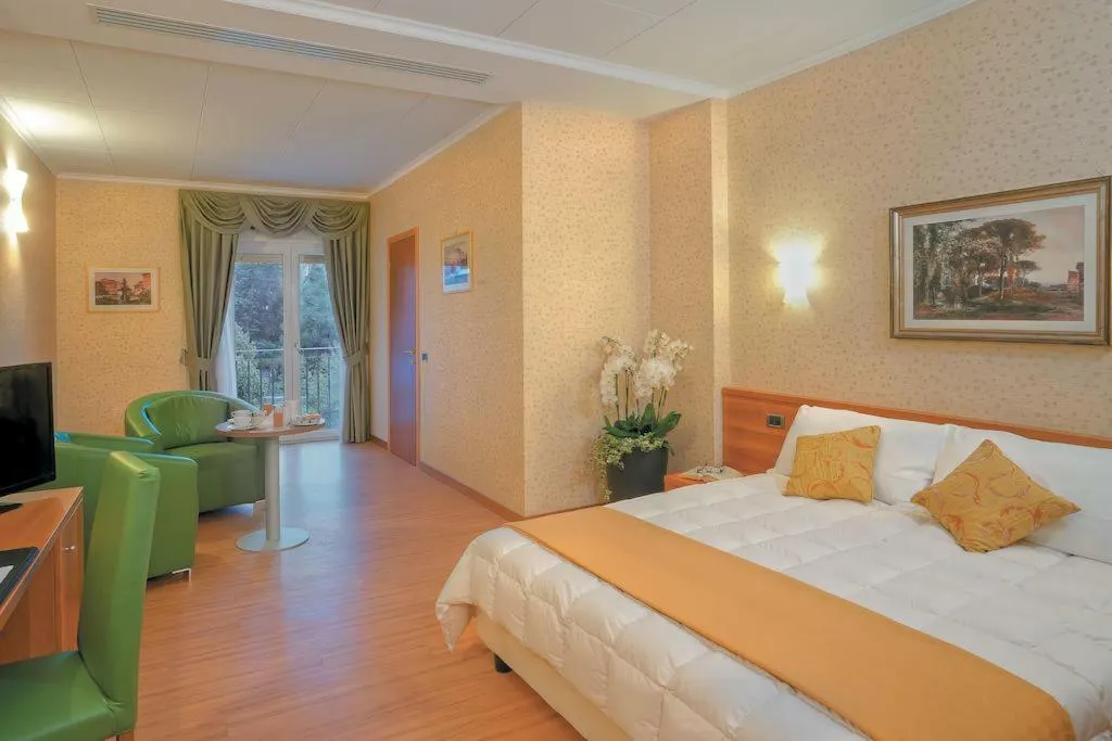 DOUBLE SUPERIOR Room, Ele Green Park Hotel Pamphili, Rome