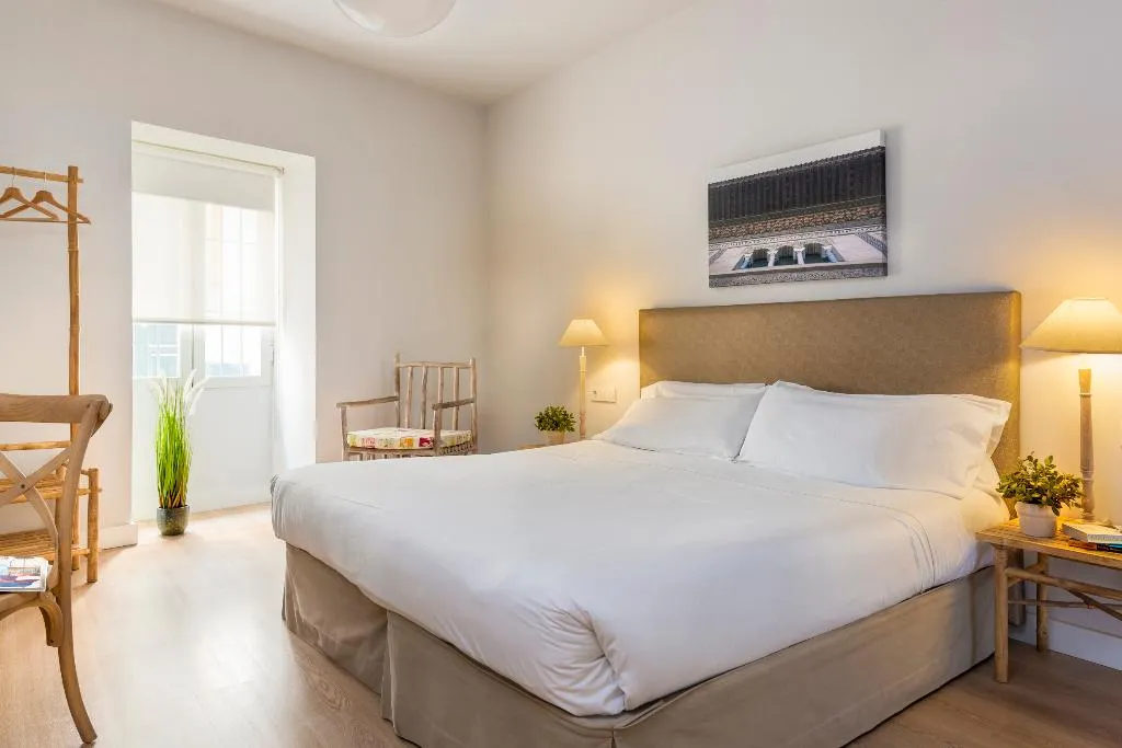 APARTMENT SUPERIOR CAPACITY 3 Room, Suites Sevilla Plaza, Seville